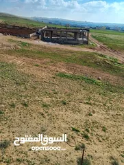  8 ارض مع بيت طابقين للبيع
