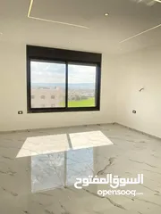  17 شقة خلف بن العميد طابق ثاني فني  حديثة البناء من المالك مباشرة بدون عمولة