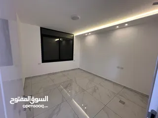  4 شقه للايجار