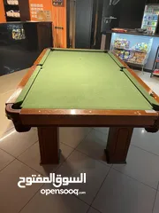  1 طاوله بلياردو مع كامل أغراضها شبه جديده استعمال خفيف