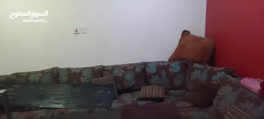  3 طقم جلوس بحالة ممتازة 10اشخاص