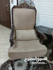  5 طقم كنب مستعمل مع طاولات للبيع