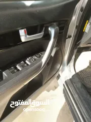  5 كيا سرينتو