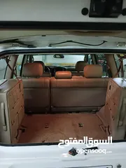  7 تويوتا لاند كروزر GRX موديل 2006