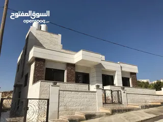  2 منزل للبيع في عين الباشا حي الزهراء بالقرب من مسجد الشهداء