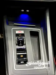  10 GTI mk8 عداد 30 ألف . اضافات نادرة . بحال الوكالة