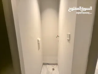  6 شقة سكنية راقية جدا للبيع اول ساكن