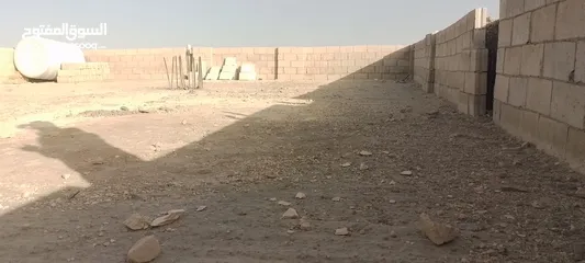  13 عماره سكنيه في صالحية العابد مكونه من أربع طوابق  وكراج وبئر ماء 60 متر وكوشان مستقل جميع الخدمات