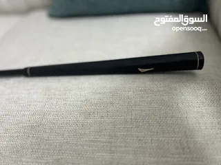  8 مضرب جولف بحالة الجديد   فقط