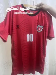  2 تيشرتات المنتخب طباعتنا نوعية جيدة جداً للبيع سعر 10 دنانير القطعة الثلاث قطع ب 25 دينار آخر 5 قطع