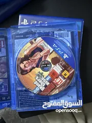  9 بلاستيشن 4 slm هاردسك 1 تيرا sad مع ايدتين مع أربع سيديهات واحد خربان والايدين أصليات