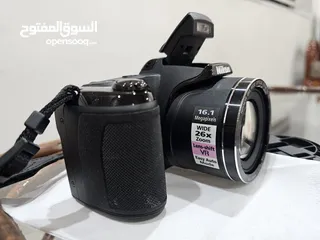  1 بحالة  ممتازة Nikon Coolpix L320