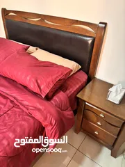  3 غرفة نوم كاملة مستعملة بحاله الجديد مستورده  بلون البني