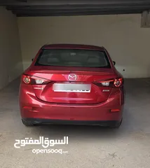  3 مازدا 3 2018 لون خمري بحالة ممتازة للبيع