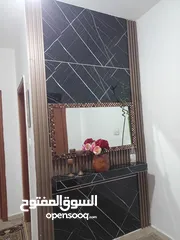  6 شقة سكنية للبيع في سحاب طابق ثاني مدخلين للشقة  قرب الجامع ابو بكر الصديق الحي الغربي