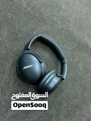  13 20+ Headphones available  Oh specs only (brand - Sony Boss Apple Beats JBL etc,.)