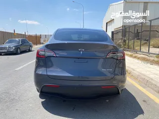  5 Tesla model y long range 2023