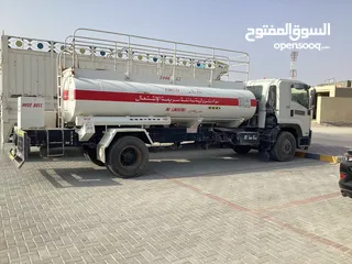  1 ايسوزو صهريج وقود 2018  2000 جالون للايجار-Isuzu fuel tanker 2018 2000 GAL for rent