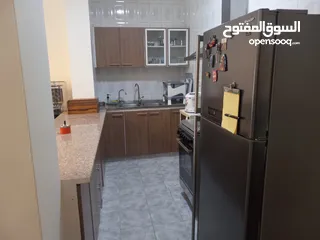 10 شقة مفروشة للإيجار