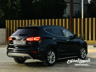  5 هونداااي سنتافيه انتاج 2016 ركزز الجب بالكامل بوية شركه 2000 ديزل 2*4 اتماتيك  سعرو 76.999 لحق حالك