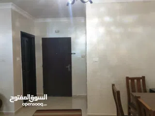  2 شقة مفروشة للبيع / بيرزيت / مقابل الجامعة