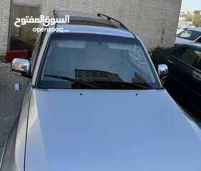  17 2018 باجيرو GLS المكينه الكبيره كامل مواصفات صبغ الوكاله عدا قطعه ونص .ضربه شاصي صوب يمين امامي