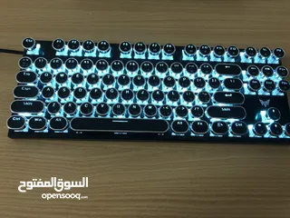  4 كيبورد Gaming ميكانيكي بحجم 75% فيه RGB بانواع مختلفة