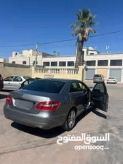  6 مرسيدس E200 للبيع موديل 2013