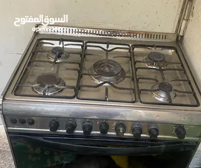  1 السلام عليكم : طباخ مستعمل نضيف مثل ما بصوره عل فحص