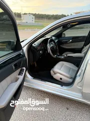  22 Mercedes E200 2011 Avantgarde