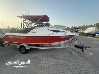  8 قارب للبيع