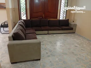  1 طقم كنب للبيع للجادين
