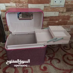  11 شنطة مكياج ومجوهرات فاخره ستراس حجم كبير