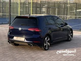  8 VOLKSWAGEN GOLF GTi