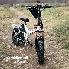  1 دراجةً كهربائية بحالةً ممتازة للبيع