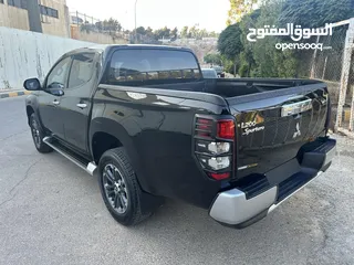  9 ميتسوبيشي L200 سبورتيرو موديل 2022 وارد الشركة أعلى صنف مع ديفلوك مالك واحد للبيع