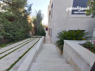 1 شقة شبه مفروشة للإيجار 250م2 ( Property 19136 )-175089600