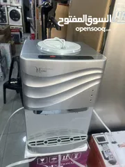  2 كولرات ناشونال بلو وسوبر تيك 3 حنفيات جامبو وطاوله