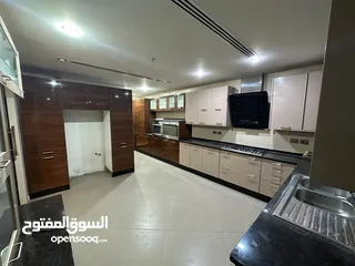 25 فيلا فاخره سوبر ديلوكس للايجار في منطقه الصويفيه