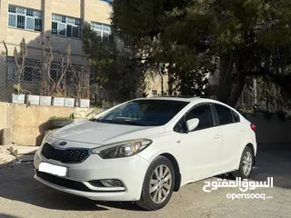  6 كياK3 سيراتو فتحة سقف  2014 بنزين ماتور 1600 نخب