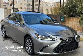  2 Lexus ES300h 2019 وارد كندا