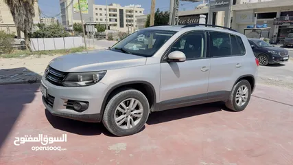  13 تيجوان فل اضافات مع بانوراما بنزين بيع او بدل