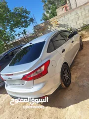  1 فورد فوكس  2012