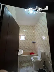  9 شقة طابقية للبيع