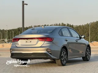 2 سيارة كيا سيراتو 2022  وارد خليجي مجمركه ومؤمنه ومرخصه حديثا مرفق فحص السياره  شاشه اصليه