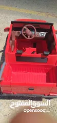  1 سيارات شحن اطفال   مع ريموت تحكم  استعمال خفيف بحال الوكاله للبيع بسعر مغري لغاية 120 دينار