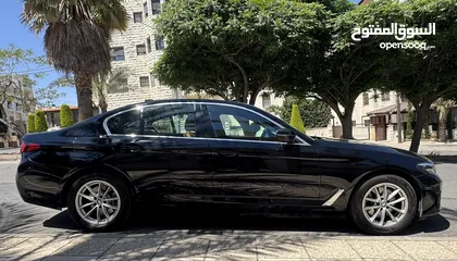  10 Bmw 520i 2022 للبيع ممشى (6) آلاف كيلو فقط