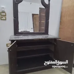  4 غرفه نوم لاتيه 18 بحاله جيده جدا سرير مع خزانة ودرجين وتسريحة مستعملة للبيع