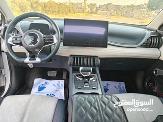  12 بي واي دي يوان 2023 فل كامل بانوراما لون سلفر بطاريه كبيره جمرك حديث
