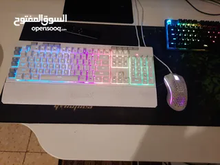  4 redragon Shiva white + Hyperx alloy origin   core black